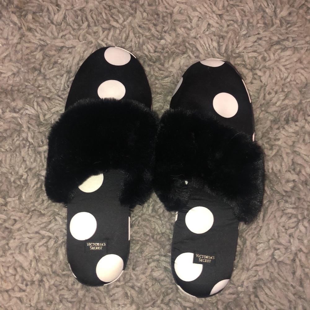 Slippers never worn